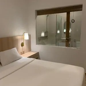 https://the-hita.ubudhotelsnow.com